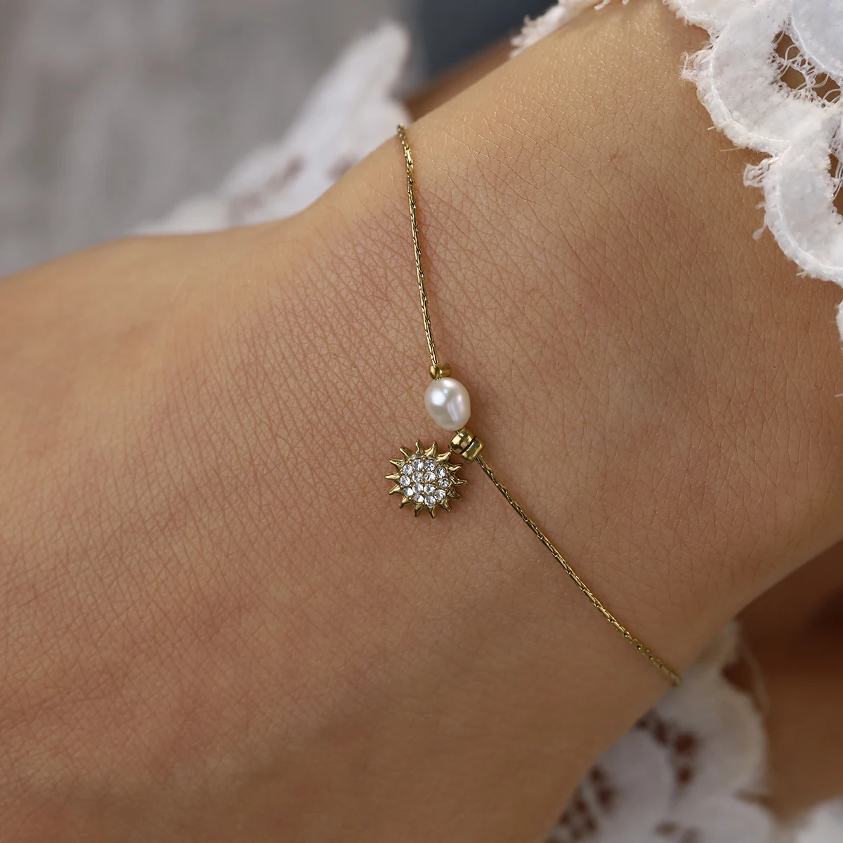 

WILD & FREE Minimalist Trendy Stainless Steel Charm Bracelet for Women Chic Exquisite Elegant 18K Gold Plated Vintage Jewelry