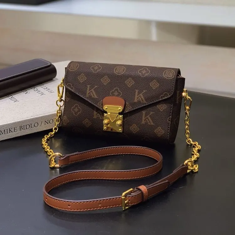 

Модный дизайн, простые и уникальные сумки для подгузников для женщин, кожаная сумка через плечо от люксового бренда, элегантная сумка-тоут.