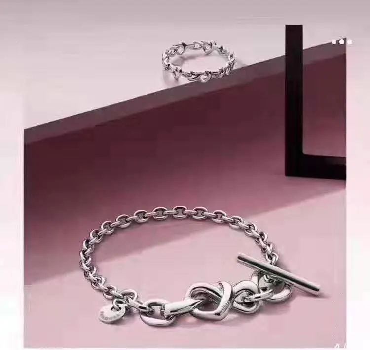 

Japan and South Korea East Gate 925 Sterling Silver Heart Shaped Interwoven Love Connection Bracelet Women's Sweet and Romantic