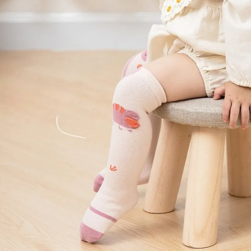 Skarpety 3D bez pięty za kolano dla niemowląt i małych dzieci, jesienno-zimowe, tubularne ocieplacze na nogi, proste skarpety dla niemowląt.
