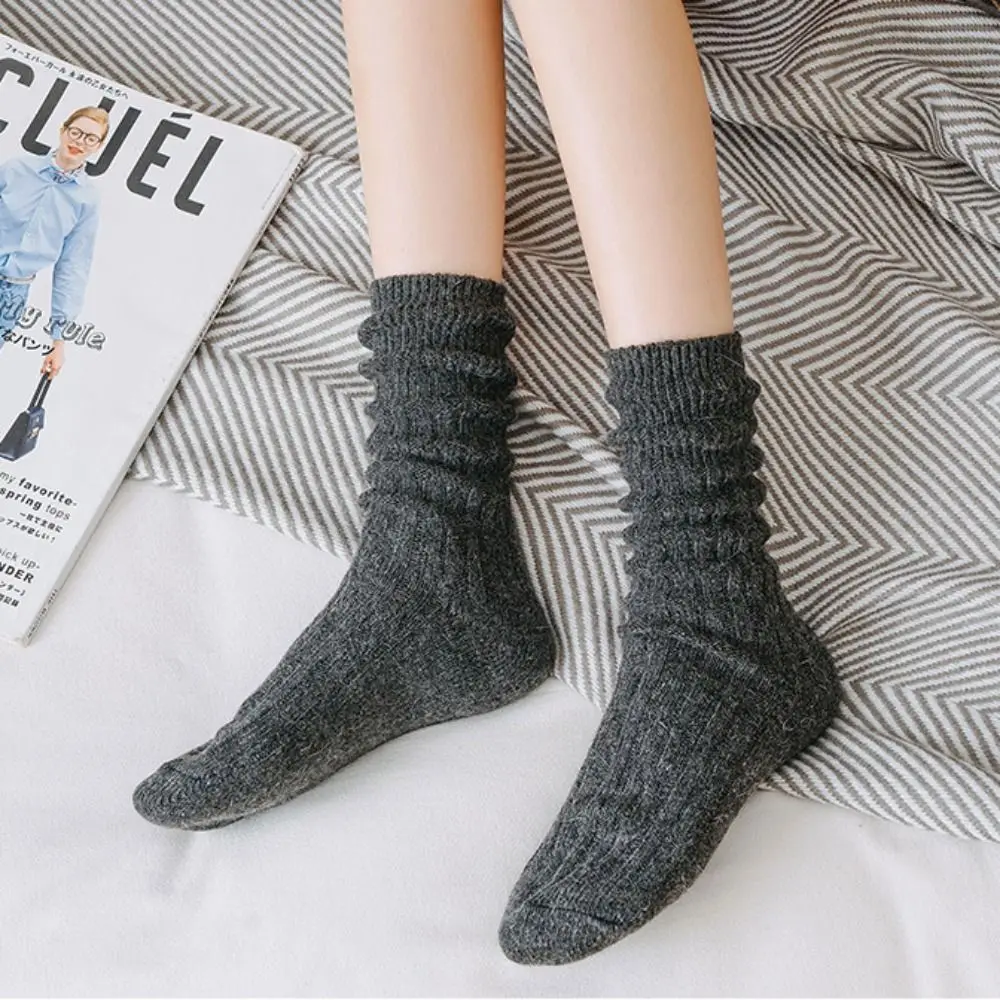 Warme Weiche Einfarbig Einfache Trendy Fashion Frauen Socken Koreanischen Stil Streifen Wolle Socken Mittel Rohr Baumwolle Strumpfwaren