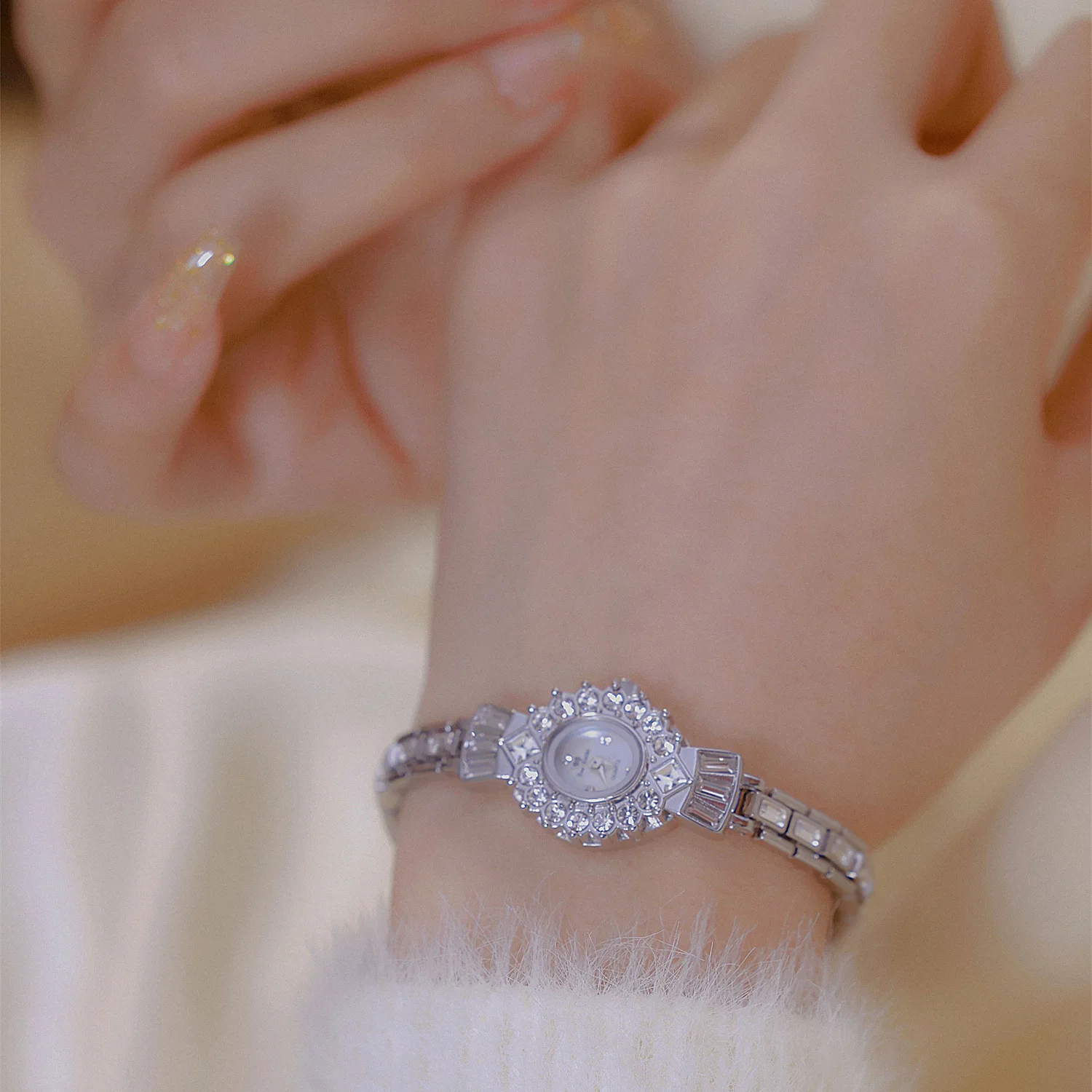 Luxe Merk BS Vrouwelijke Horloge Goud Roestvrij Staal Diamanten Armband Quartz Vrouwen Horloges Mode Dames Horloge Gift Klok