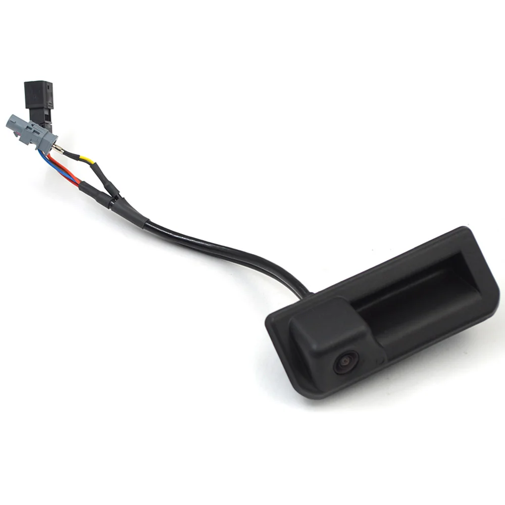 Kamera cofania z dynamiczną trajektorią High Line do Audi A1 Q2 Q3 F3 MIB2 MIB3 RVC 81A827566A 81A 827 566 A — 2