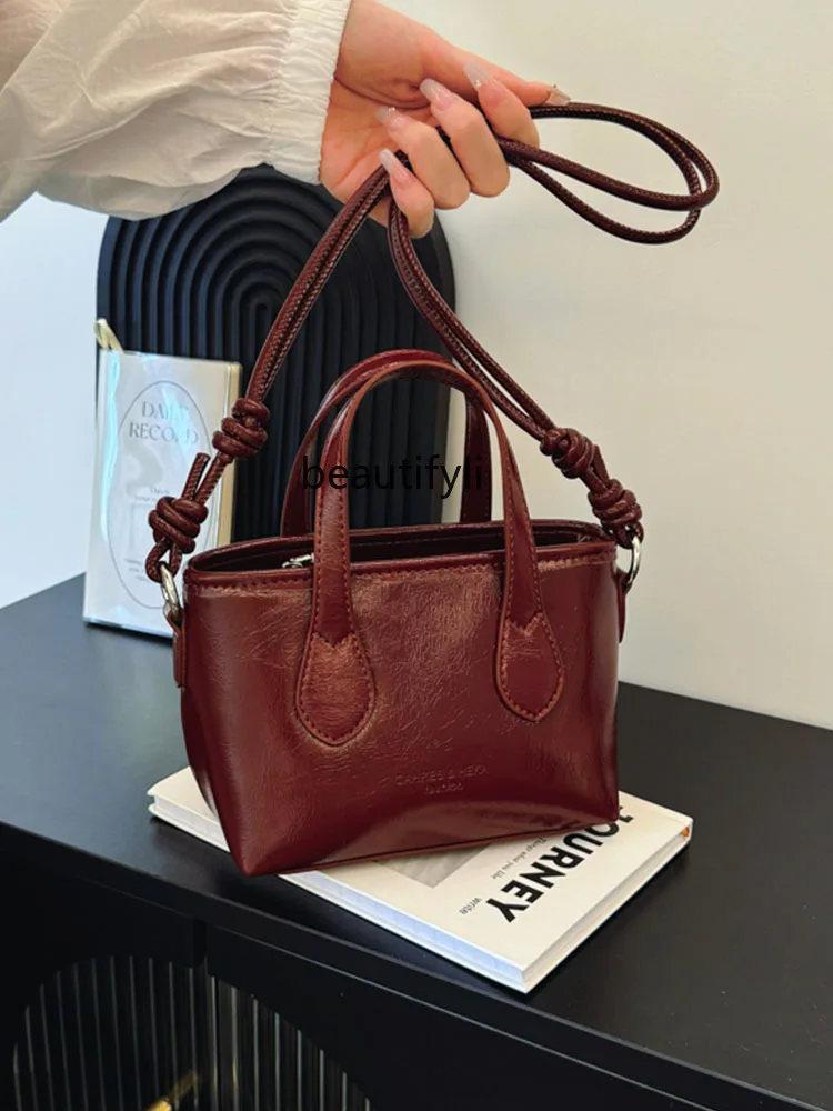 Simple Trendy Hand-Carrying Bag Summer New Fashion All-Match Bucket Bag Niche High-Grade Messenger Bag