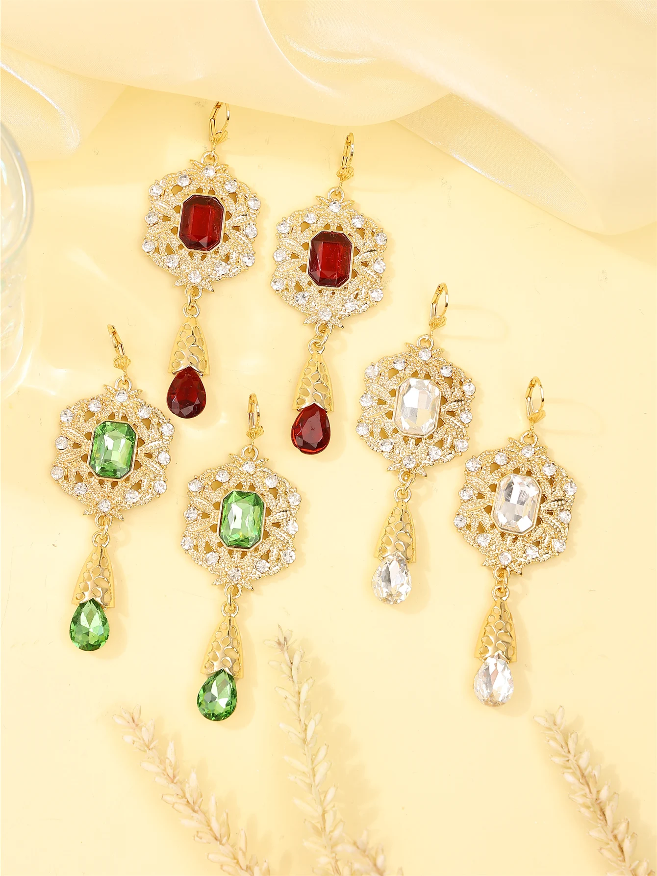 Arab ladies' fashion jewelry drop earrings retro court style Middle Eastern bridal wedding party earrings ladies' festival gifts