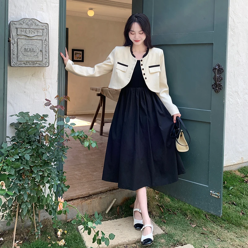 

Tweed Jacket Beige Womens Fall Embroidered Patchwork Embellished Graphic Decorative Ornament Gorgeous Beautiful Splendid Lovely