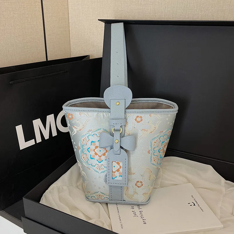 Handmade DIY Material Bag Bow Portable Shoulder Messenger Bag Self-matching Cloth National Style Bucket Gift Team Building Bag.