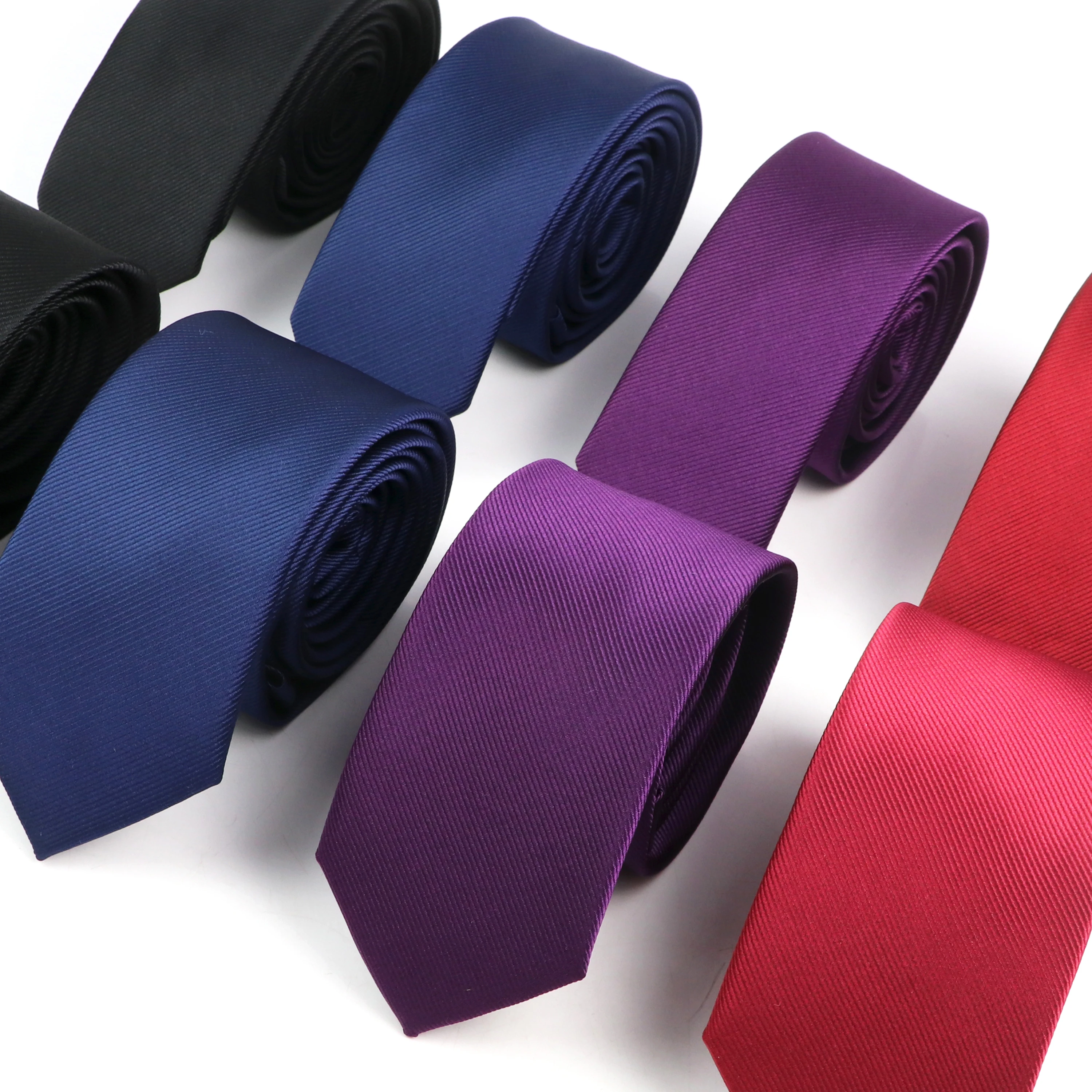 

Classic Solid Color Ties For Men 5cm/6cm Skinny Size Narrow Neckties Red Blue Purple Green Ties For Wedding Party Accessory Gif