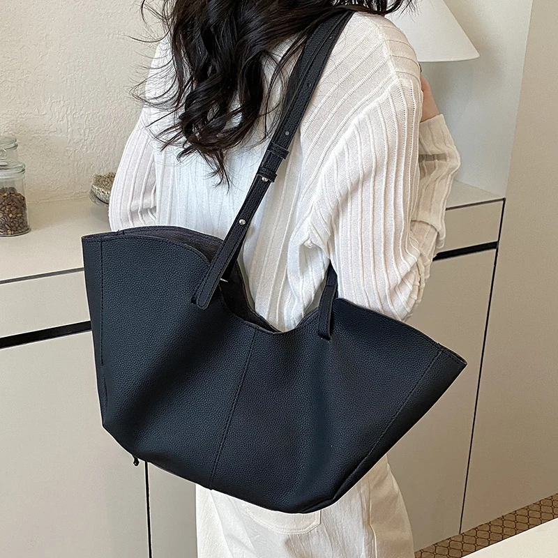 

Women's Large Capacity PU Leather Tote Bag Female Solid Color Shoulder Bags 2026 New Simple Luxury Fashion Trend Handbags