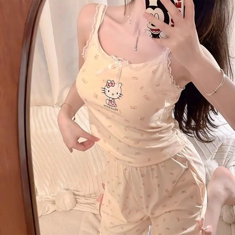 Пижамный комплект Sanrio Hello Kitty Kawaii Пижамный комплект из 2 предметов Домашняя одежда Шорты на слинге Кружева Милая летняя нагрудная подушка Жилет Домашняя одежда