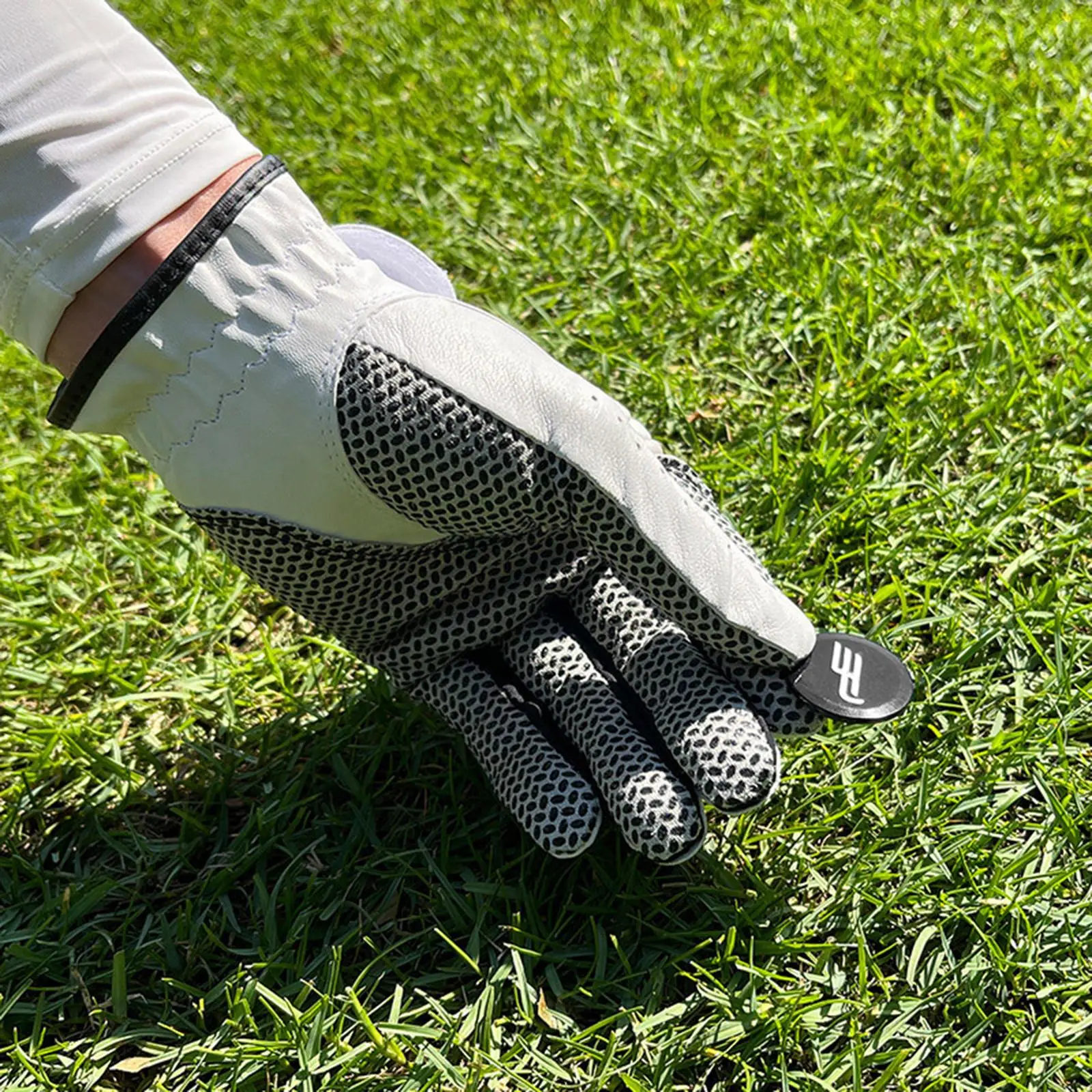 

Men Golf Glove Left Hand Comfortable Wear Resistant Non Slip Sport Gloves