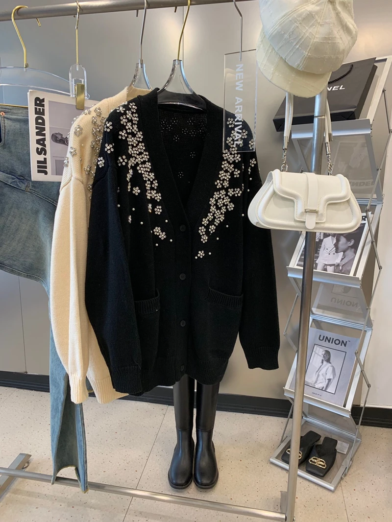 Spring 2026 Women's Loose Long Sleeve V-Neck Knitted Cardigan Sweater Floral Design Embellished Outerwear Comfortable Knitwear