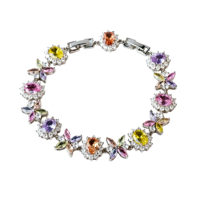 

Light Luxury Heavy Craft Flower Cluster Bracelet, Full Inlaid Zircon Geometric Bangle, Elegant High End Party Jewelry Gift for W