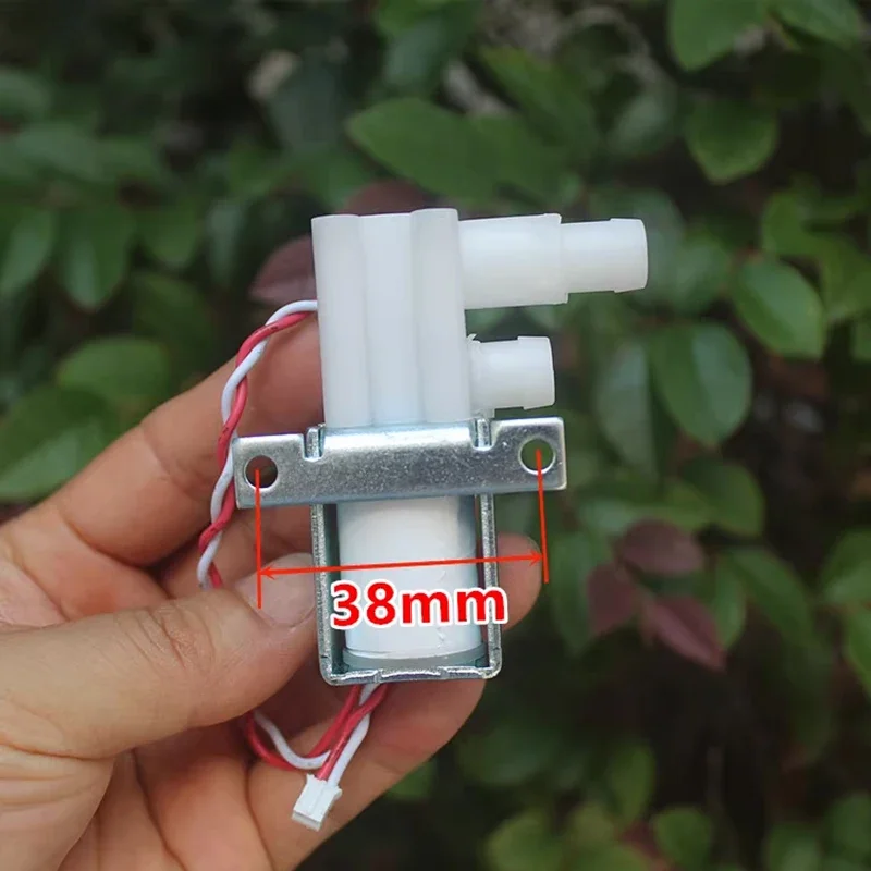 AM0860GW DC 5V 2-Way Small Mini Electric Solenoid Valve Normally Closed Micro Water Flow Control Valve DIY Garden Watering