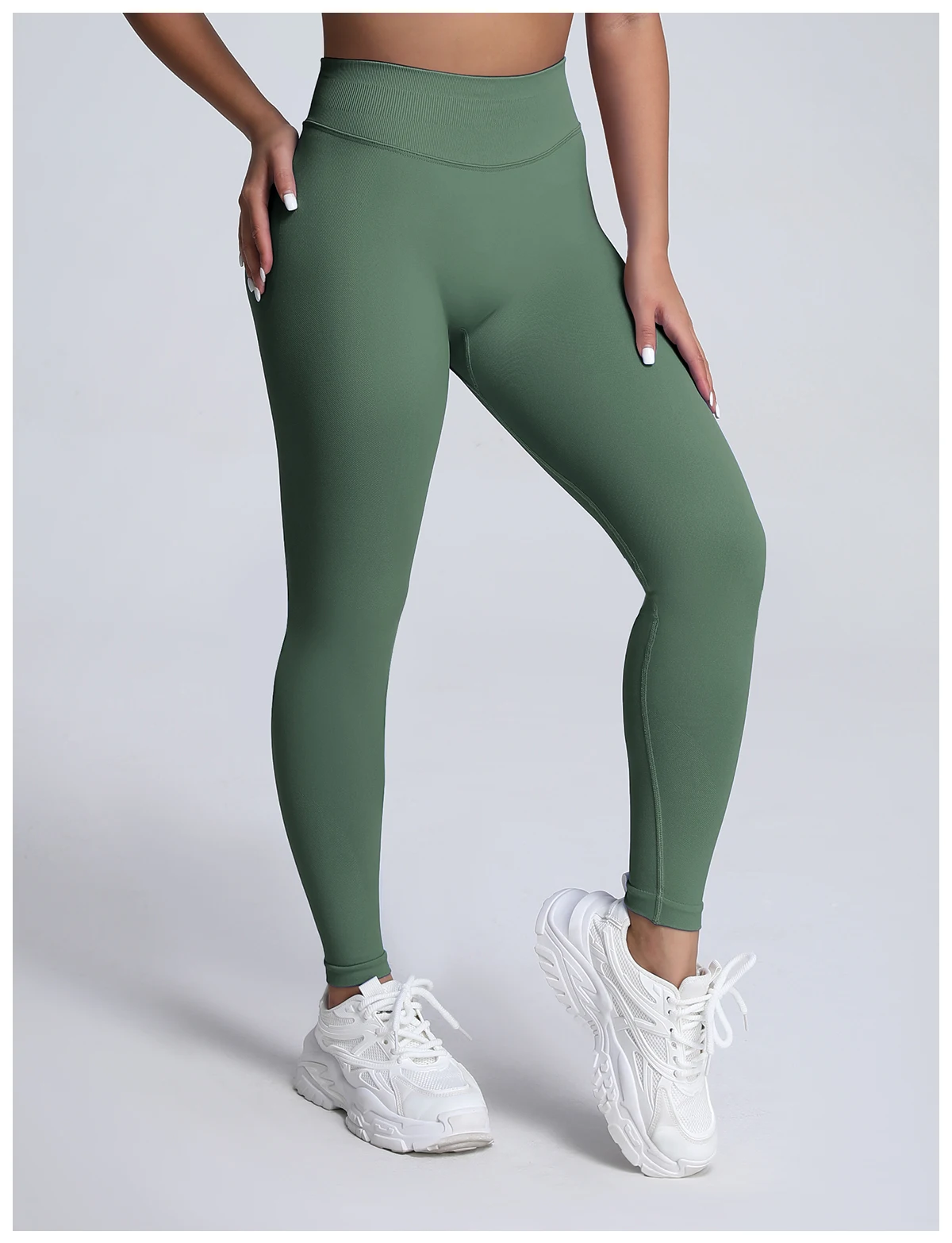 Рисунок 5 - Женские спортивные леггинсы без логотипа