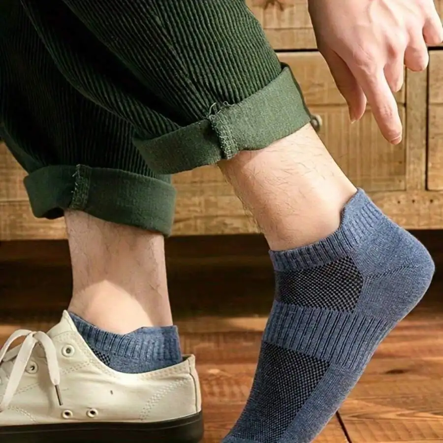 

5 Pairs Mens Low-Cut Solid Color Socks Soft Breathable Casual Sports Socks For Daily Wear Gym Running