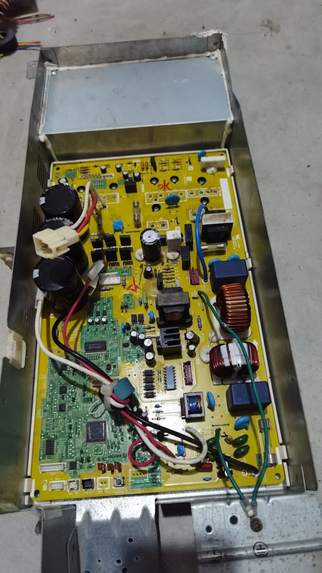 Suitable for RAP-L72CVX RRZK3072 control motherboard of inverter air conditioner RAP-L72CVVB external unit inverter