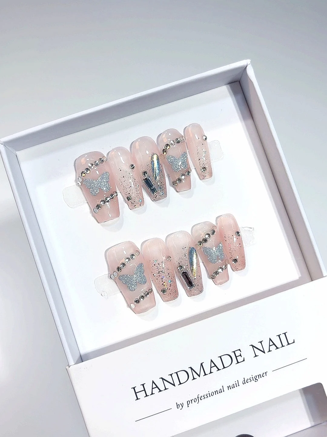 

Pink Glitter Butterfly Rhinestone Press on Nails（A013）