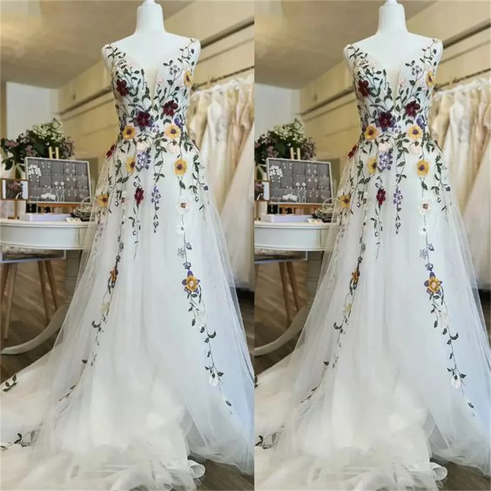 Sansa Colorful Flowers Embroidery Lace Wedding Dress Strapless Boho Sleeveless Custom Bridal Gown With For Women 2024