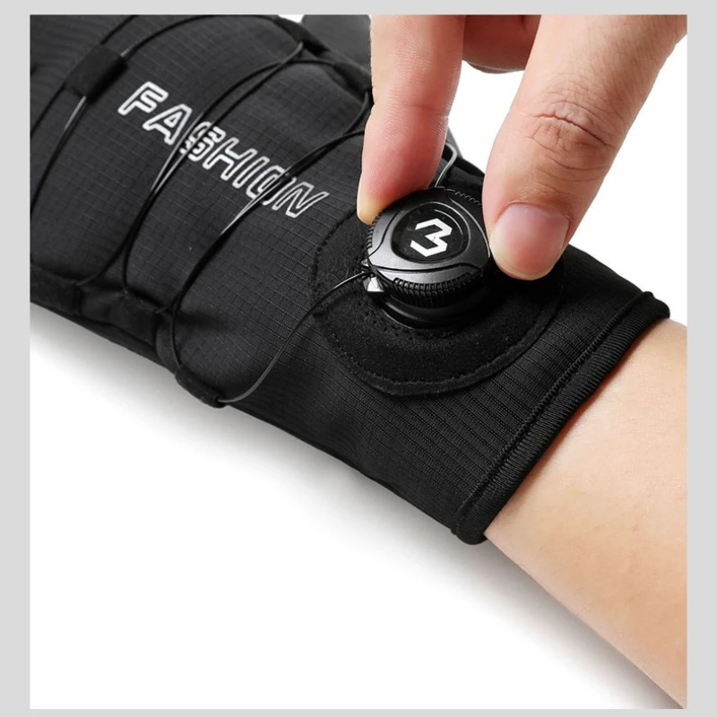 Thumbnail 4 - #47 Latest Waterproof Gloves Offers