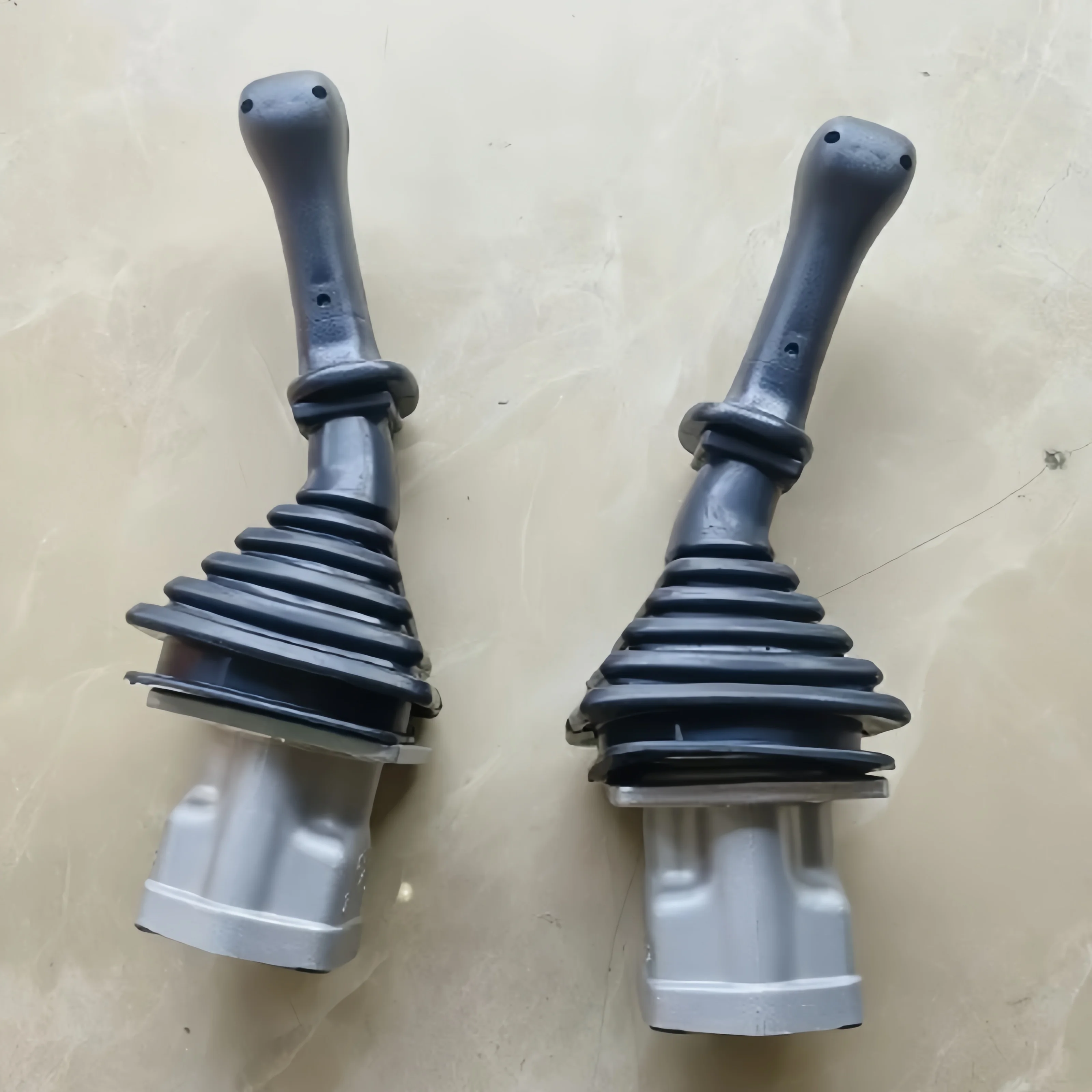 Applicable Doosan Excavator Joystick Controller Operating Handle High Quality 5133-1897 K9001130 410113-00006C 410113-00007C