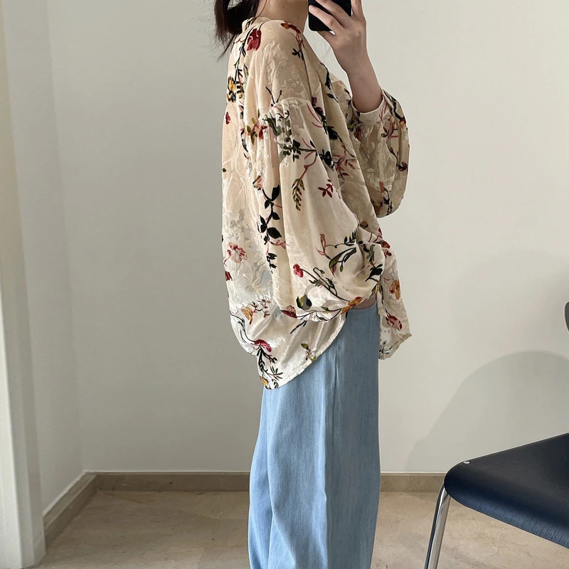 Johnature Spring Summer New Korean Vintage Court Style Velvet Print Shirt 2024 Loose Casual Jacquard Floral Women Blouses