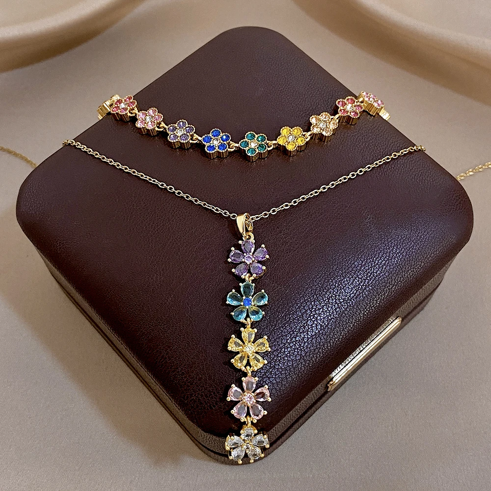 AENSOA Buntes Blumenarmband, vergoldeter Edelstahl, Regenbogen-Zirkonia-besetzte zarte Armbänder, Halsketten-Schmuckset für Damen – Detail 1
