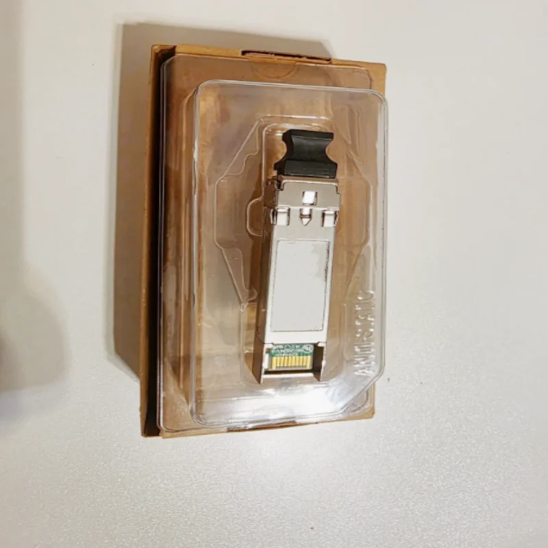

Абсолютно новый, в заводской упаковке, 10G двухволоконный 80 км LC двухпортовый 10G-1550nm-80km-SM-SFP+
