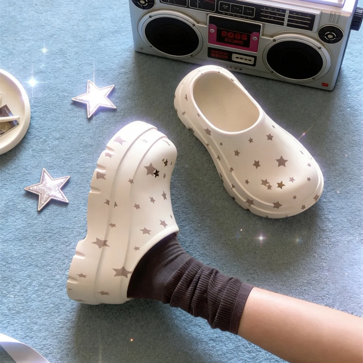 Summer New Platform Slippers for Women Fashion Y2K Star Design Platform Clogs Cool Outdoor Beach Shoes Casual Thick-Soled Slides - view 3