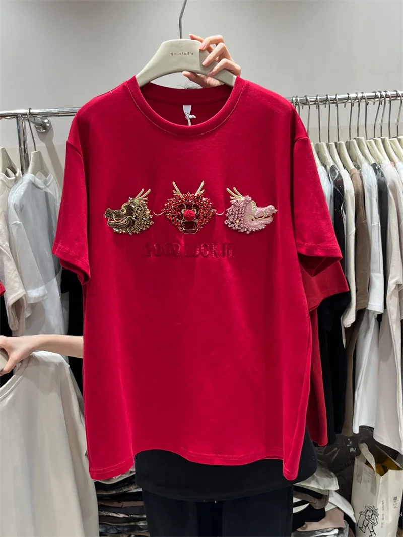 

Женская футболка с коротким рукавом на 2024 год Дракона, зимняя, с плотной вышивкой, средней длины, свободного кроя, универсальная, праздничная, базовая, топ