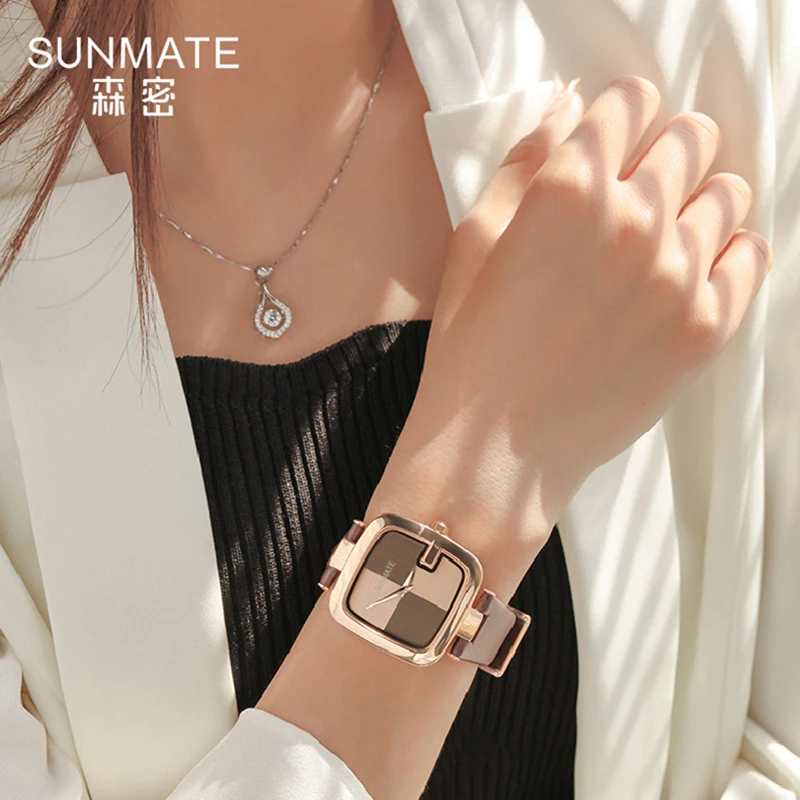 Jam Tangan Wanita Gerakan Kuarsa Gaya Minimalis Nordik Ultra-tipis yang Elegan dengan Tali Kulit Asli yang Modis dan Kotak Hadiah