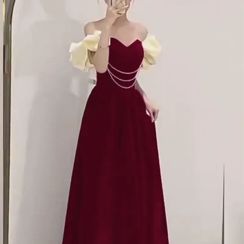 A word shoulder toasting wear new small children red atmospheric dress