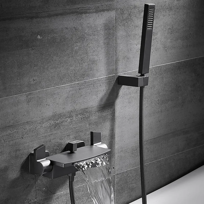 Geborsteld goud badkuipkraan messing wandmontage badkamer douchekraan mengkraan met handdouche waterval uitloop bad doucheset