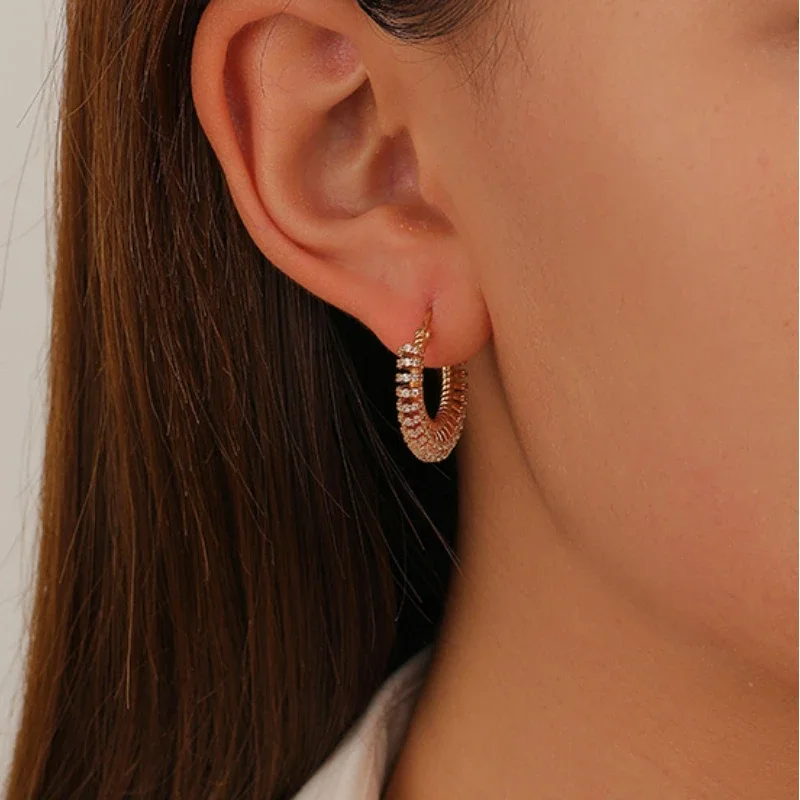 Fashion Jewelry Luxury Temperament Metal Shiny Zircon Hoop Earrings For Women Party Wedding Gifts Senior Sense Accessories