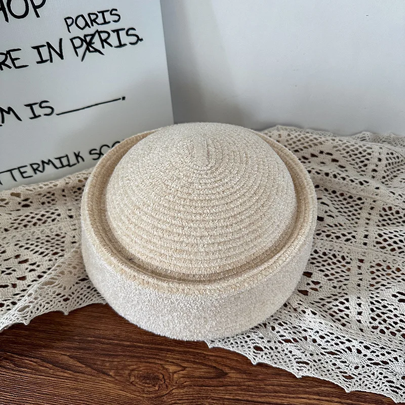 Herbst-Winter Neue Verdickte Einfarbige Chenille-Strickmützen für Damen und Herren im Retro-Königshof-Stil Elegante Kuppelmützen – Detail 4