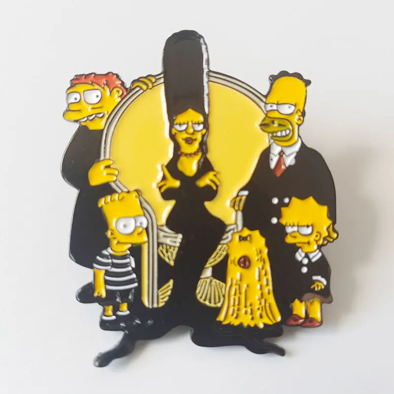 Hot Selling Simpsonoun Cartoon Brooch Anime TV Series Family Photo Metal Badge Backpack Decoration Manufacturer Wholesale