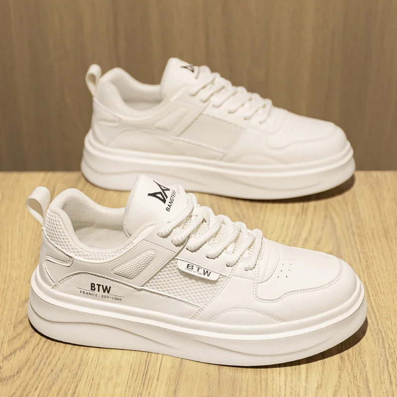 2025 Nuove sneakers bianche autunnali da uomo: scarpe casual traspiranti, stile coppia, trendy e più vendute