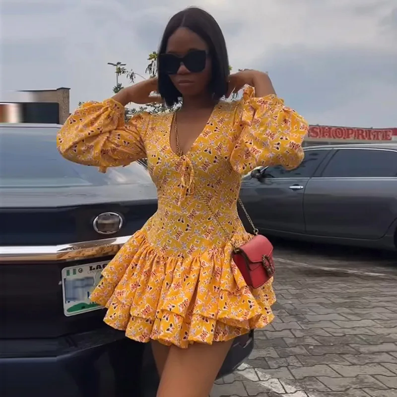 

New sweet and fresh printing V-neck lantern sleeves high waist A-shaped dress short dress fashionable simple and versatile tempe