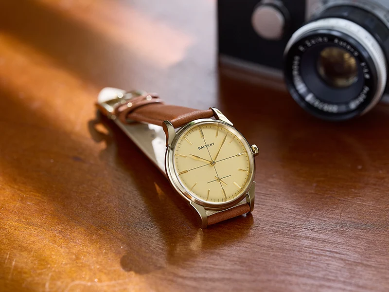Baltany S4092 38mm Schlanke Vintage Dress-Uhr Elegantes Zifferblatt mit Fadenkreuz Kleine Sekundenanzeige Saphirglas Lederarmband Formelle Büro- und Alltagsuhr – Detail 8