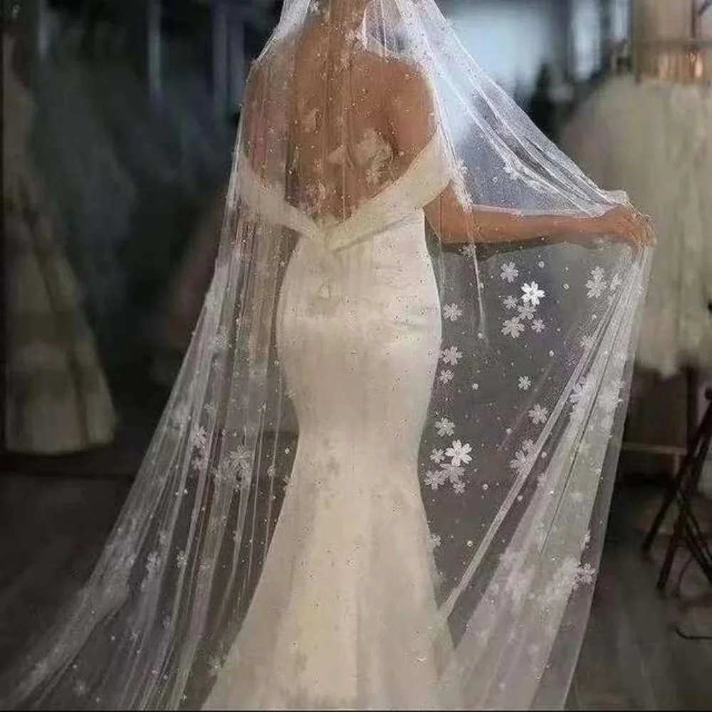 

Luxury White Wedding Bridal Veil 3M Long Cathedral Lace Flower Appliques Beaded Bridal Veil With Comb Wedding Accessories
