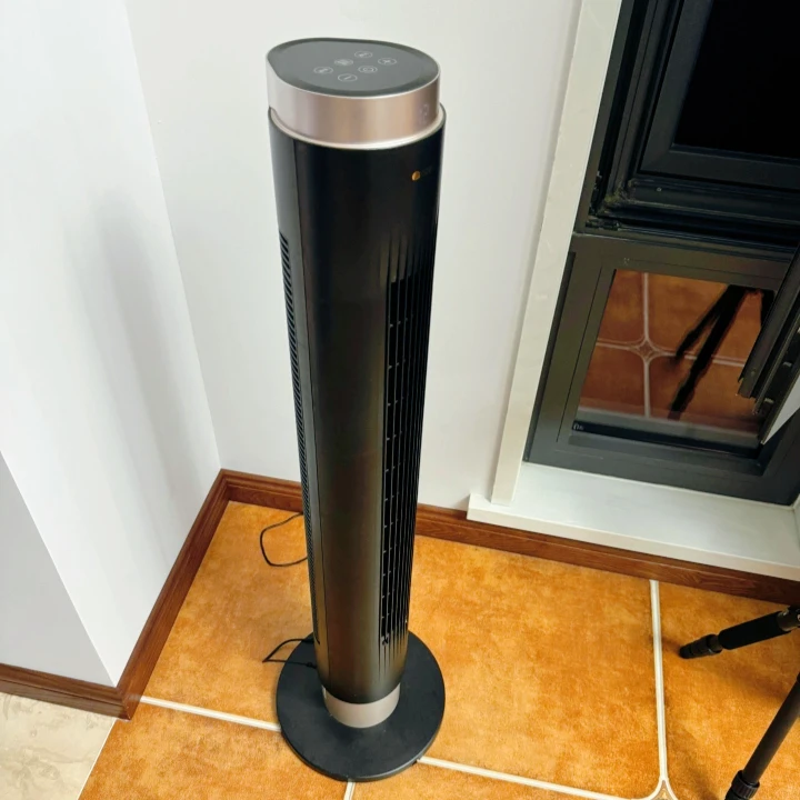 

Новый напольный вентилятор Gree Smart 360° ° Инвертор с дистанционным управлением, малошумящее преобразование частоты, световой звуковой вентилятор