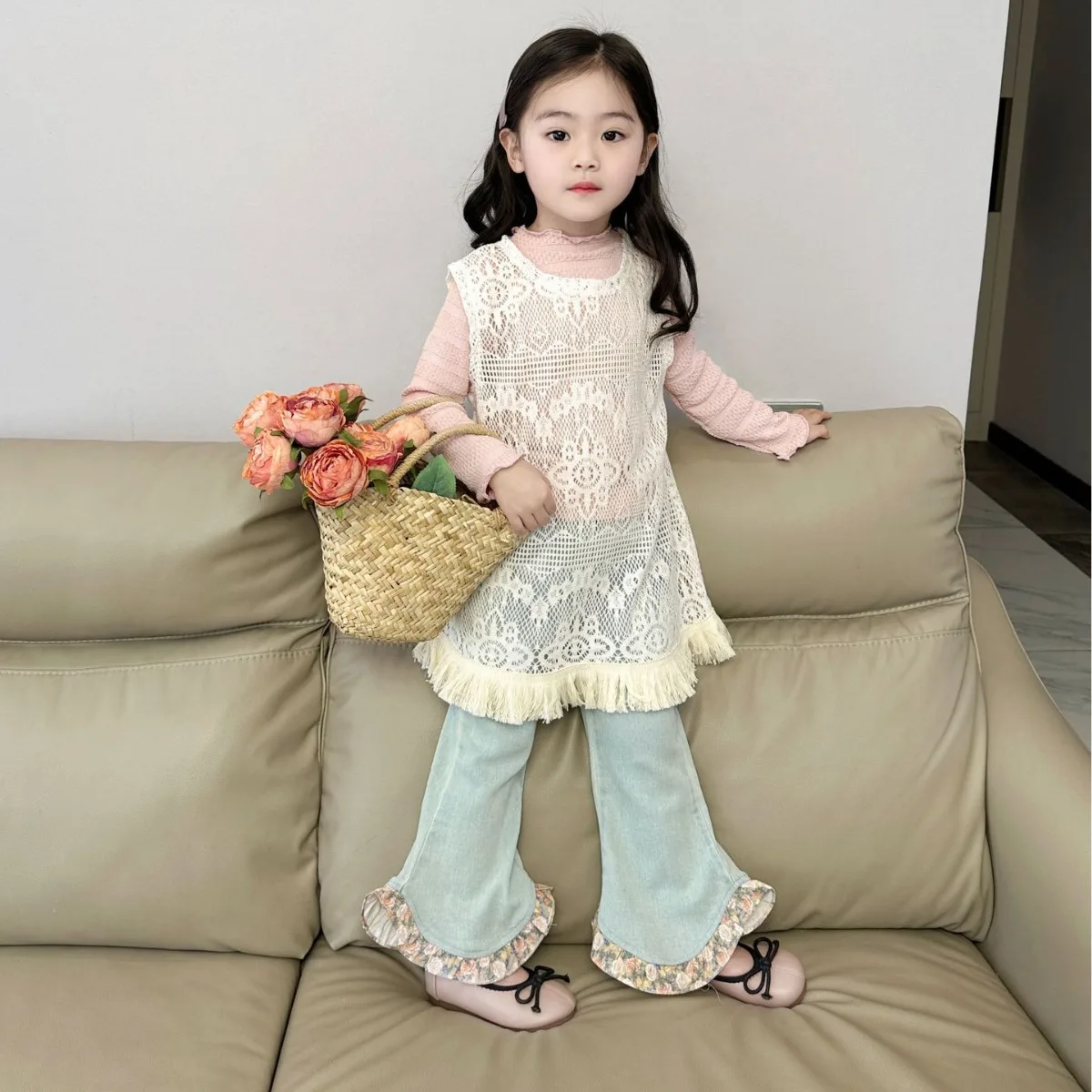 

2024 Hollow Tank Skirt Pink Knitted Underlay Denim Elastic Lace Flare Pants Set ()