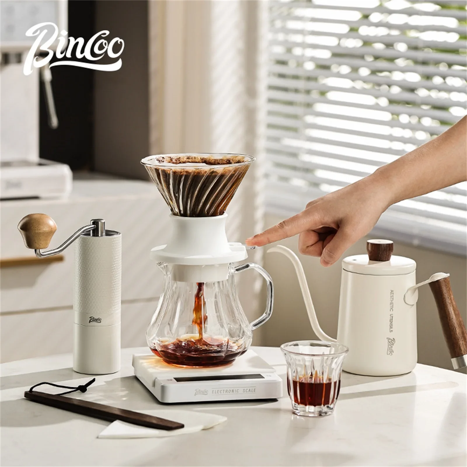 

BINCOO Reusable Immersion Coffee Dripper Filters V02 Set Switch Pour Over Dripper Hand Brewing Coffee Maker Glass Coffee Filters