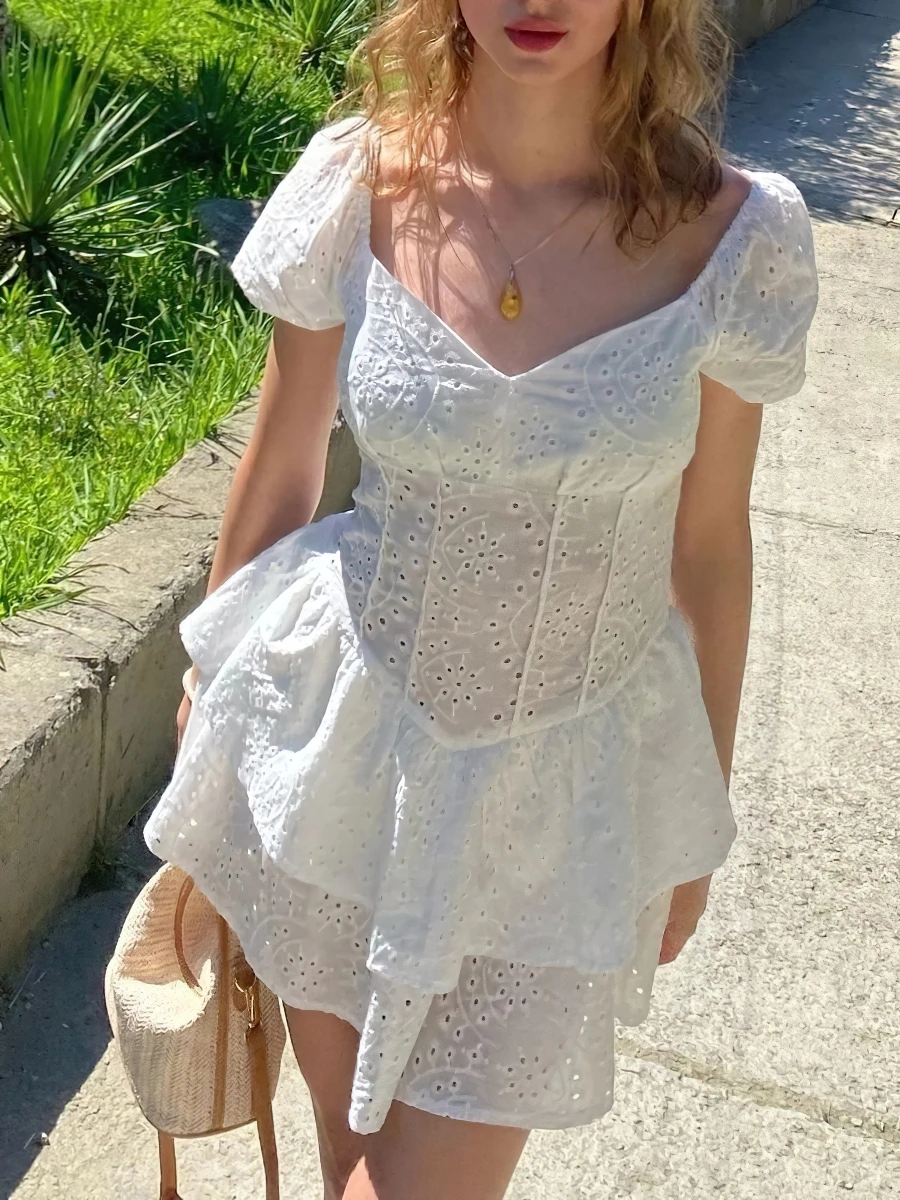 Vestido feminino branco com decote em v manga bolha, saia curta de dupla camada, cintura emagrecedora, menina picante, verão, bolo, Y2K