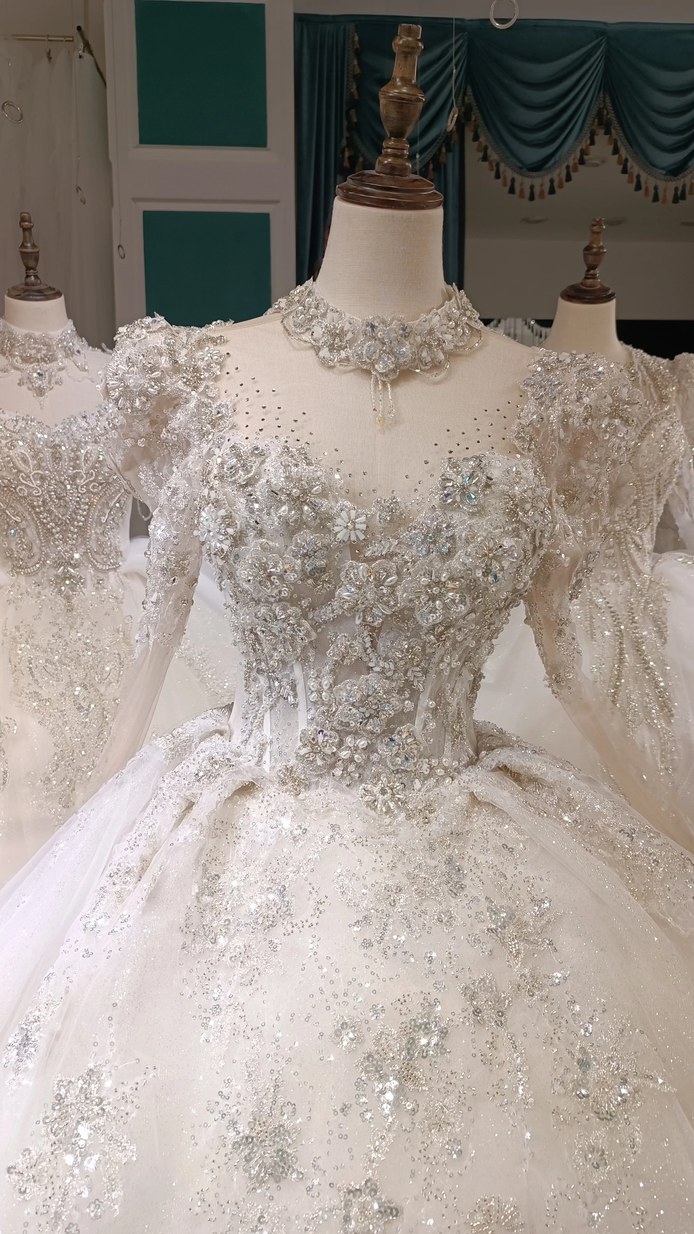 Coleção verde personalizada estilos bonitos populares vestidos de casamento brilhos e contas cristais vestidos de noiva novia