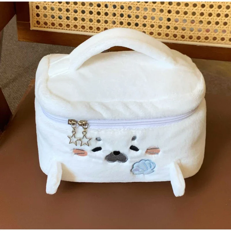 Niedliche Seelchen-Kosmetiktasche, weiche, flauschige Tier-Handtasche, Kosmetik-Reisetasche mit großem Fassungsvermögen, vielseitiges Nischengeschenk für Frauen – Detail 1