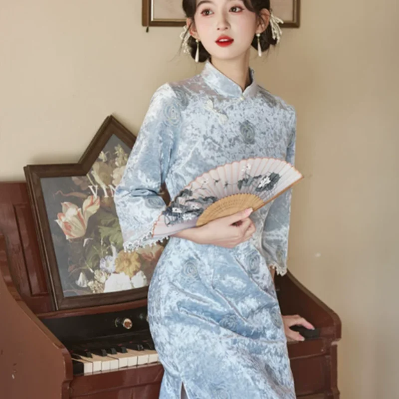 Vestido Qipao Largo de Manga Larga para Principios de Otoño, Estilo Nacional Elegante y Delicado, Versión Revista, para Uso D...