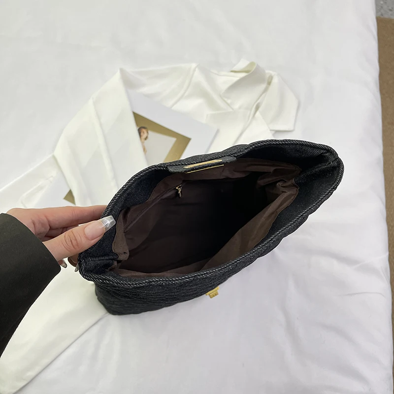 세련된 여성용 메신저 백, 가죽 크로스바디 조절 가능, 전문적인 사용을 위한 인기 있는 클래식 우아함