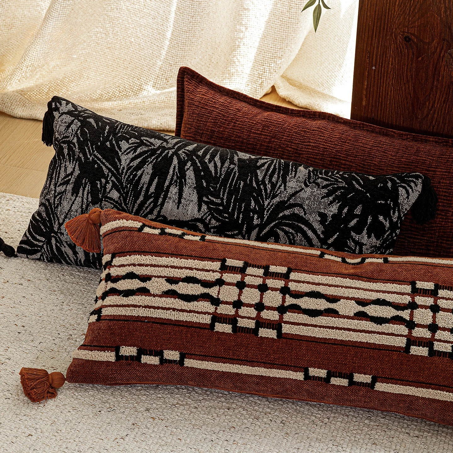 30X65cm Moroccan Ethnic Lumbar Cushion Cover Boho Vintage Embroidered Pillow Cover WithTassel Throw Pillow Case for Sofa Decor