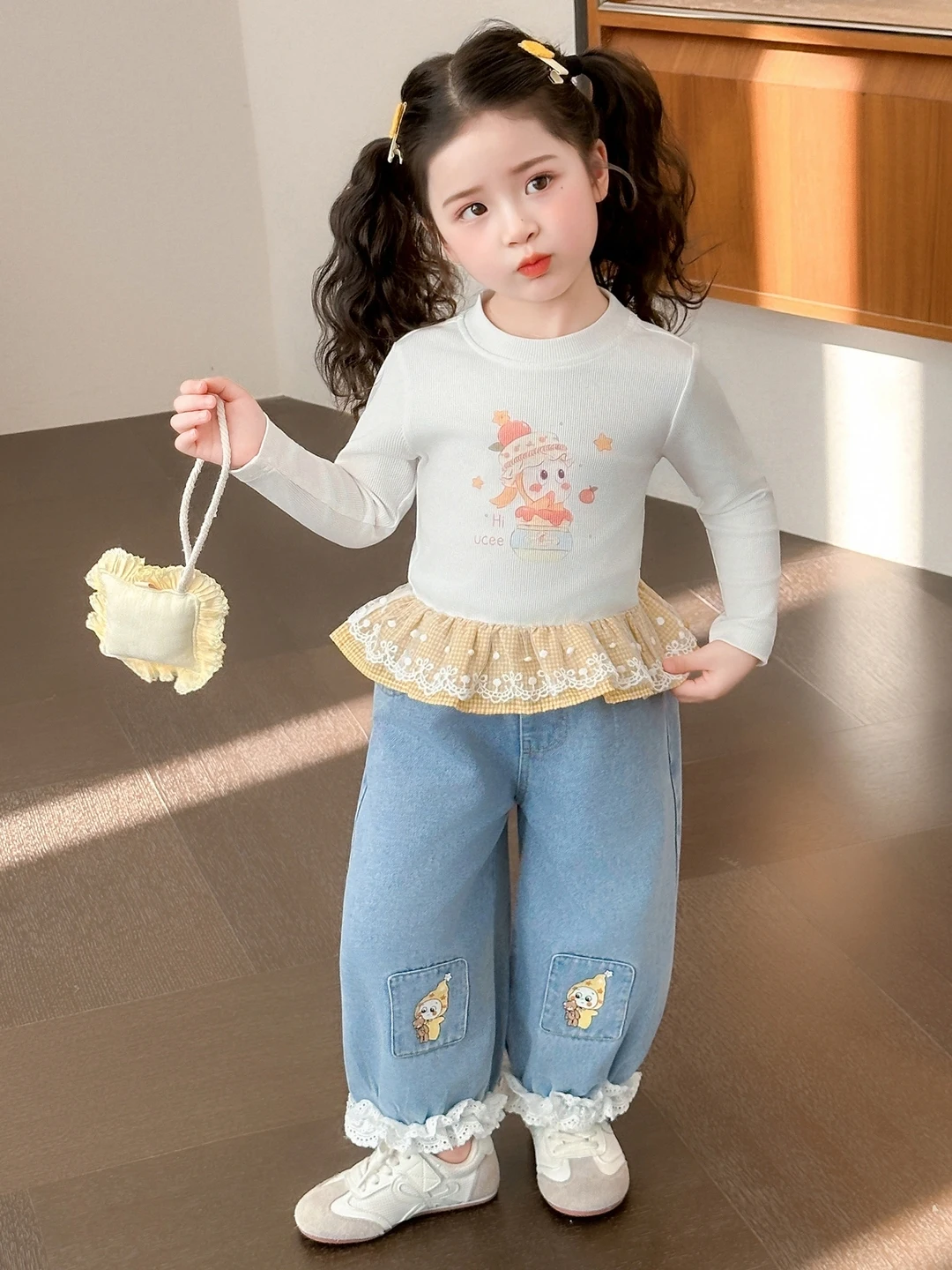 

Весна 2026: Детская модная повседневная одежда с мультяшными звездами для девочек, дышащий свитшот с длинным рукавом